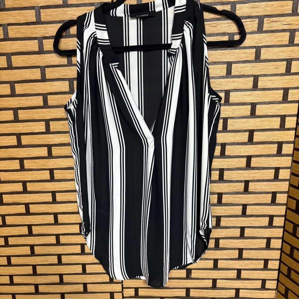 Olivaceous‎ Black And White Stripe Tank Top Size Small
